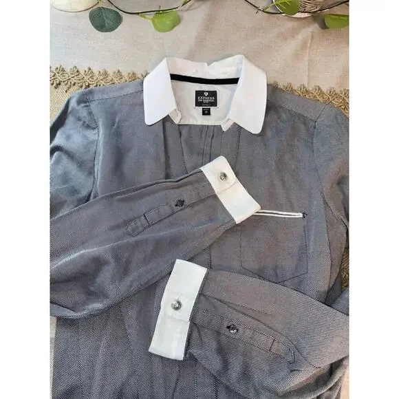 Express The Essential Shirt size Medium GUC Grey Black White Pinstripe Shirt - Picture 7 of 12